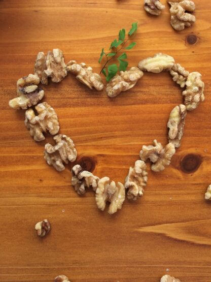 Walnut Halves Natural Crunchy 200 gram - Image 2